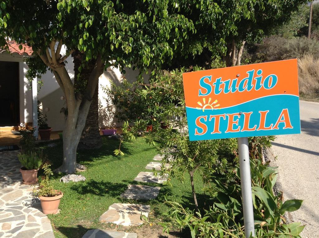 Studio Stella Plakias Luaran gambar